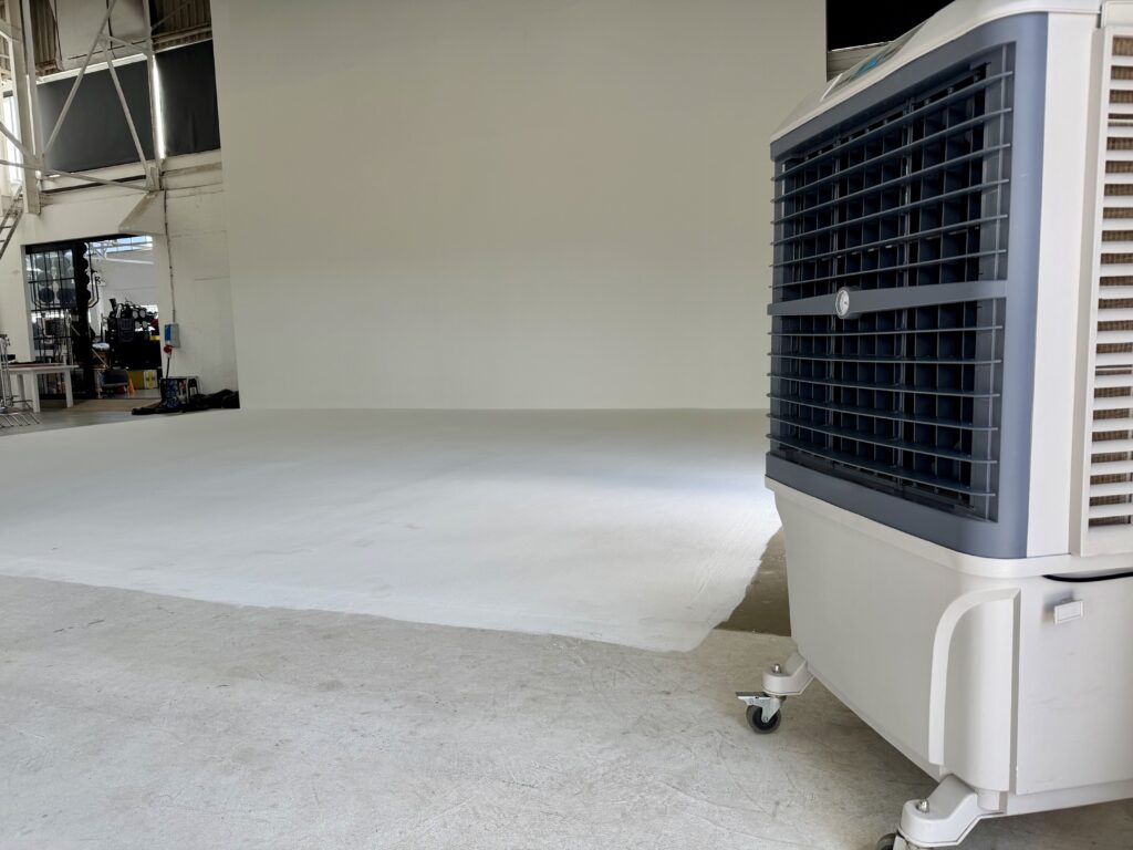 Large-size evaporative air coolers in 350m² Photo Hire studio